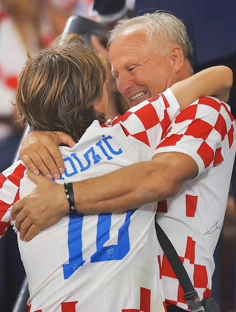 德国足协宣布技术升级计划，引入 AI 监测