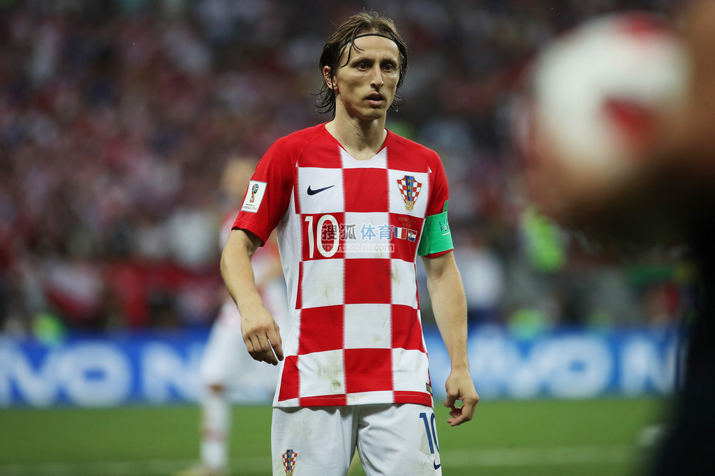 巴萨瞄准巴西天才左后卫！内马尔母队新星或成惊喜引援