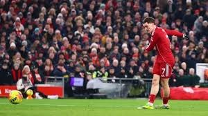 汉克·阿伦在对阵道奇队时完成 715 轰，两名白人球迷冲入场内拥抱他，成为经典一幕